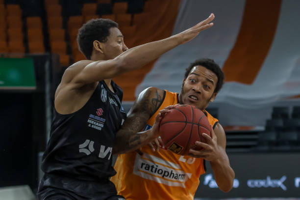 荣誉与财富 荣誉与财富