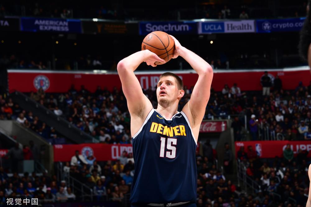 来自法国 来自法国