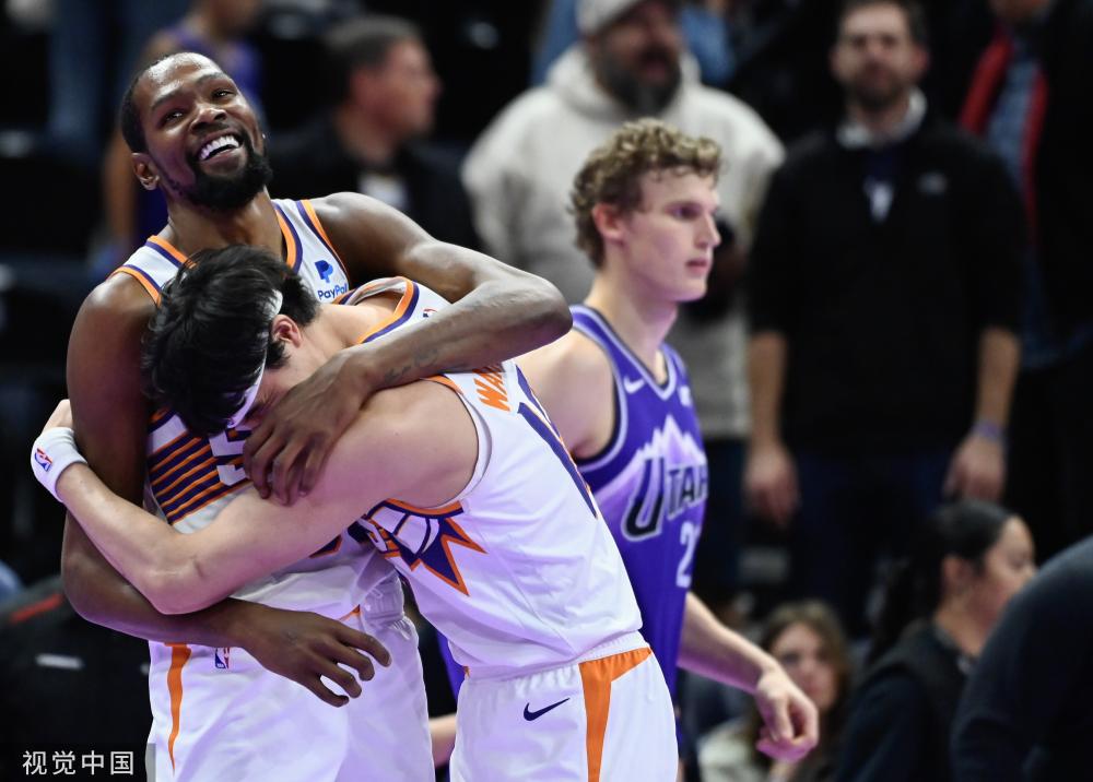 伦纳德在本 伦纳德在本