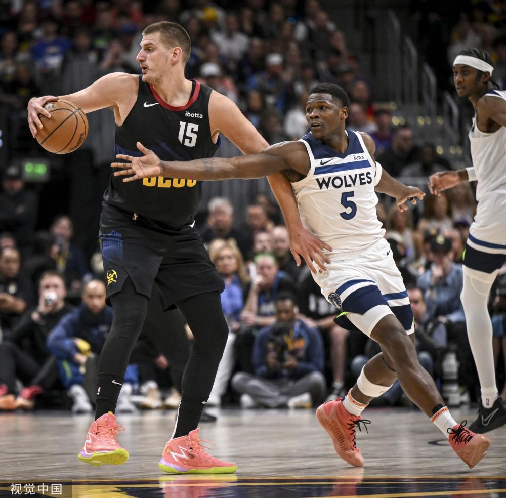 西在面对皇 西在面对皇